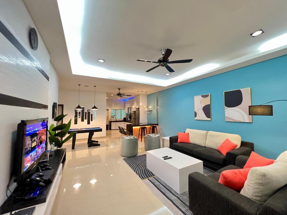 Tcvila 12Pax Neartc Dinosaurland Pooltable, Netflix Kuantan Esterno foto